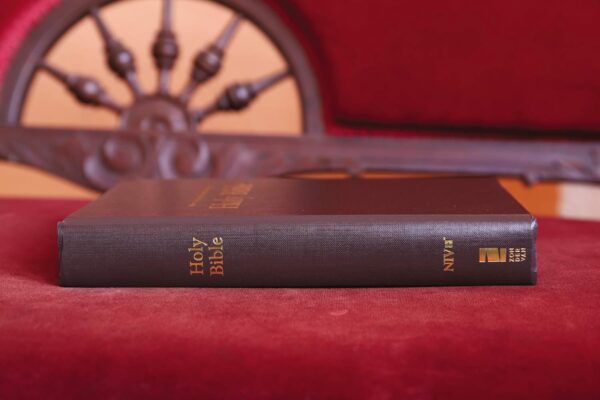 NIV, Church Bible (Value Pew Bible), Hardcover, Brown - Image 2