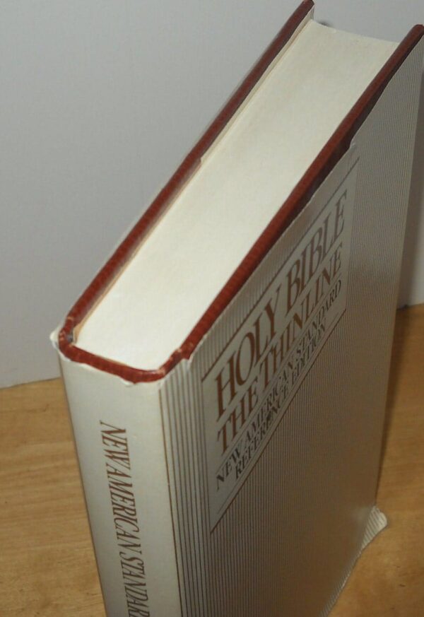 Holy Bible: New American Standard Reference Edition/Thinline Hardcover - Image 2