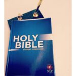 NLT STUDENT COMPANION- YOUTH BIBLE