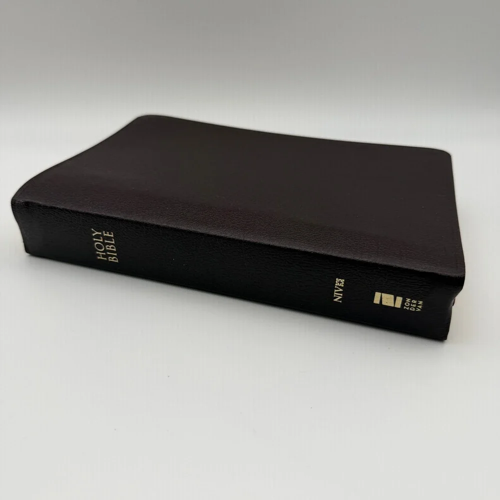 NIV Giant Print Thinline Reference Bible Burgundy Bonded Leather Zondervan EUC - Image 4